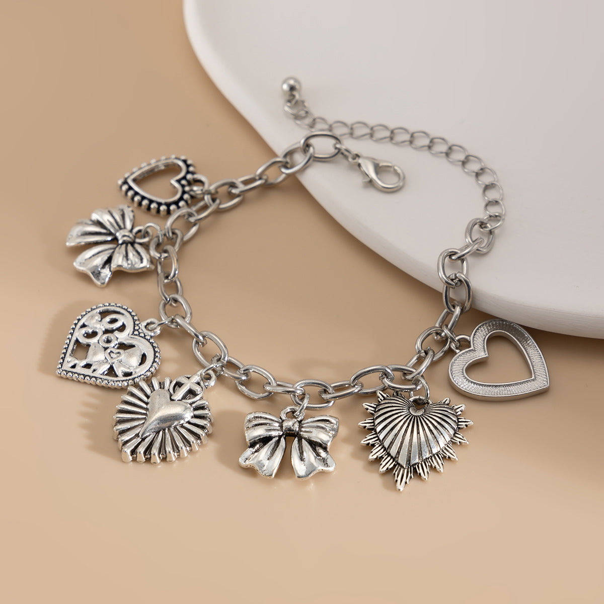 Wholesale Heart Hollow Pendant Necklace