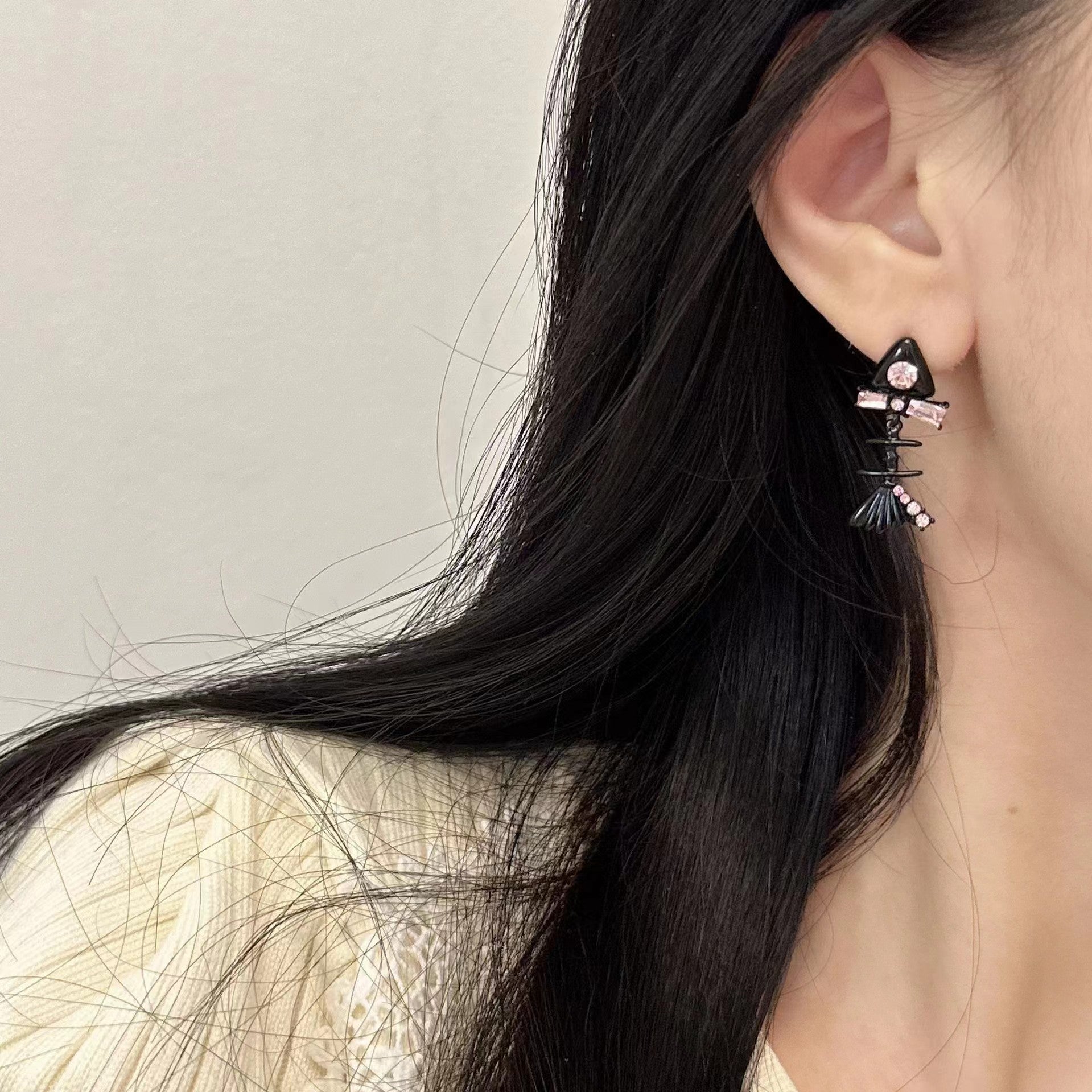 Wholesale  Fishbone Earrings  Light Luxury Cute Earrings