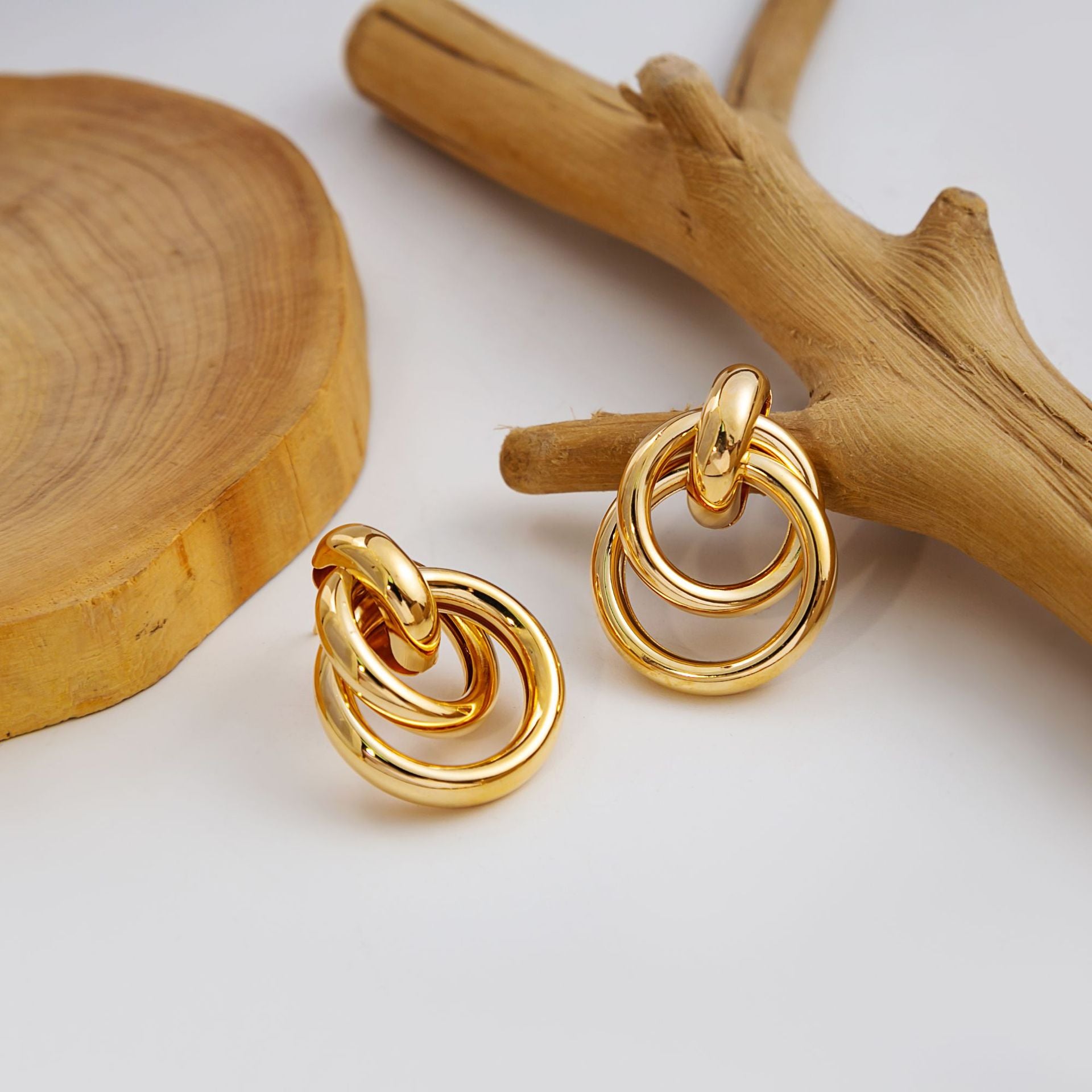 Wholesale Geometric  Silver Needle Retro Circle Earrings