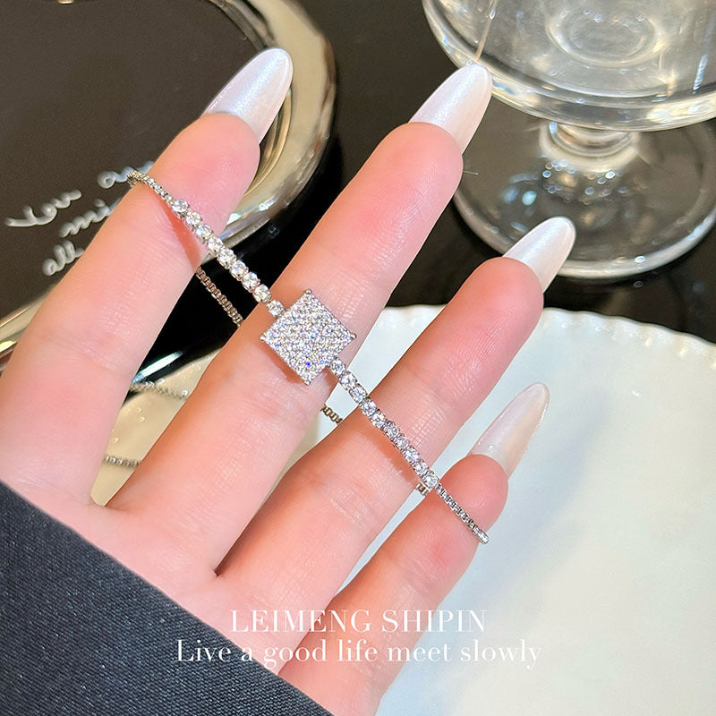 Wholesale Light Luxury Style Square Flower Diamond Bracelet