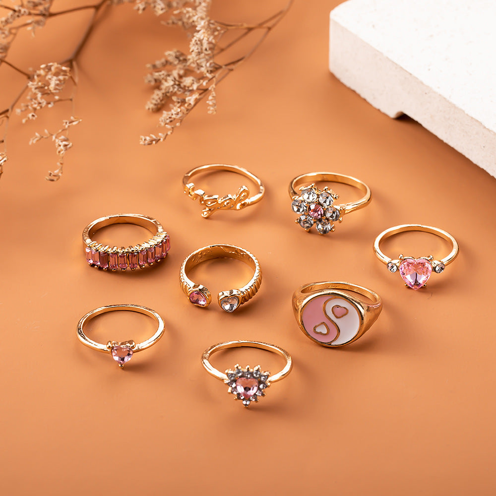 Wholesale Trendy Totem Design Ring with Love Heart Stones,  Zinc Alloy Fashion Accessory for Everyday Wear