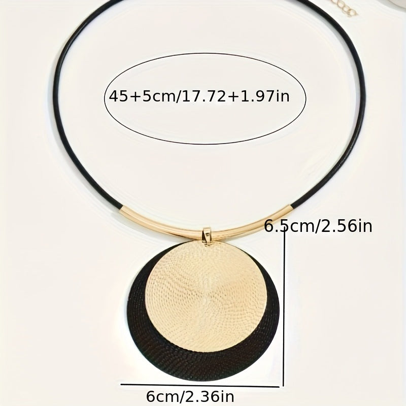 Wholesale  Exaggerated Pattern Double Round Pendant Necklace