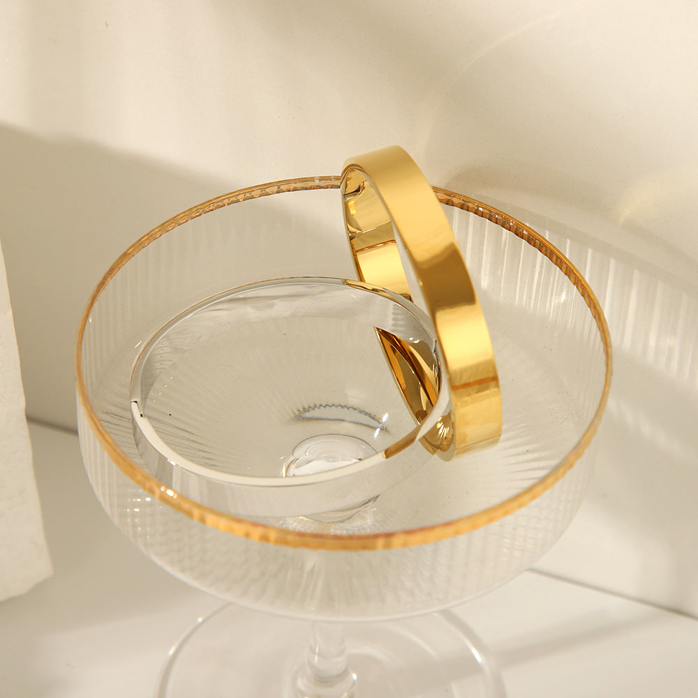 Wholesale Classic Stainless Steel Gold Plated Ladies Bracelet 18K Mirror Polished Jewelry Accessory
