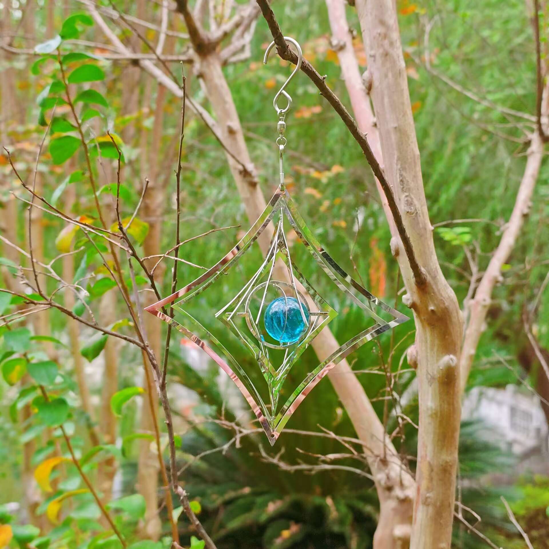 Wholesale Stainless steel diamond-shaped 3D rotating wind chime