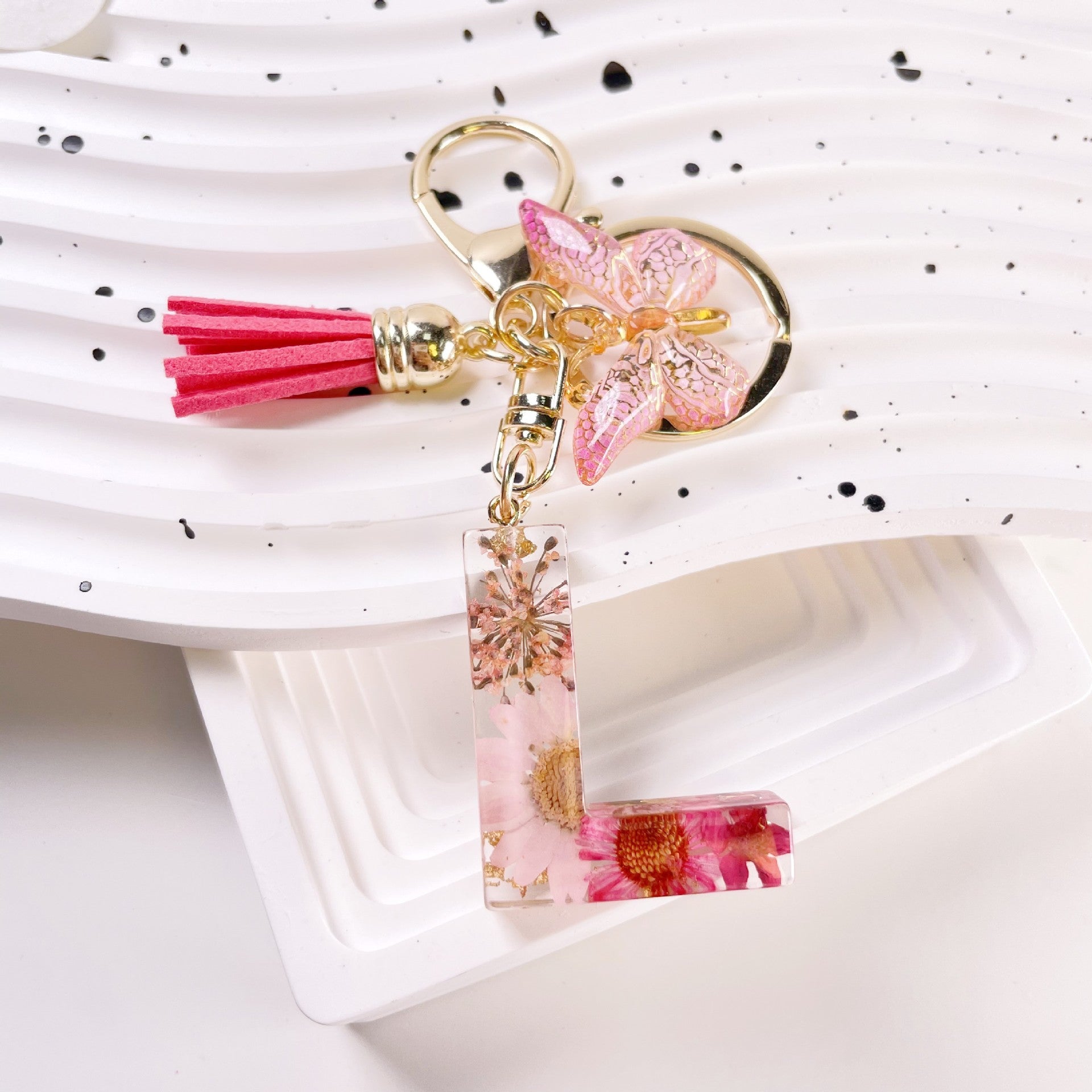 Wholesale Pink Daisy Letter Keychains Butterfly Tassel Keychain ACC-KC-Jiay001