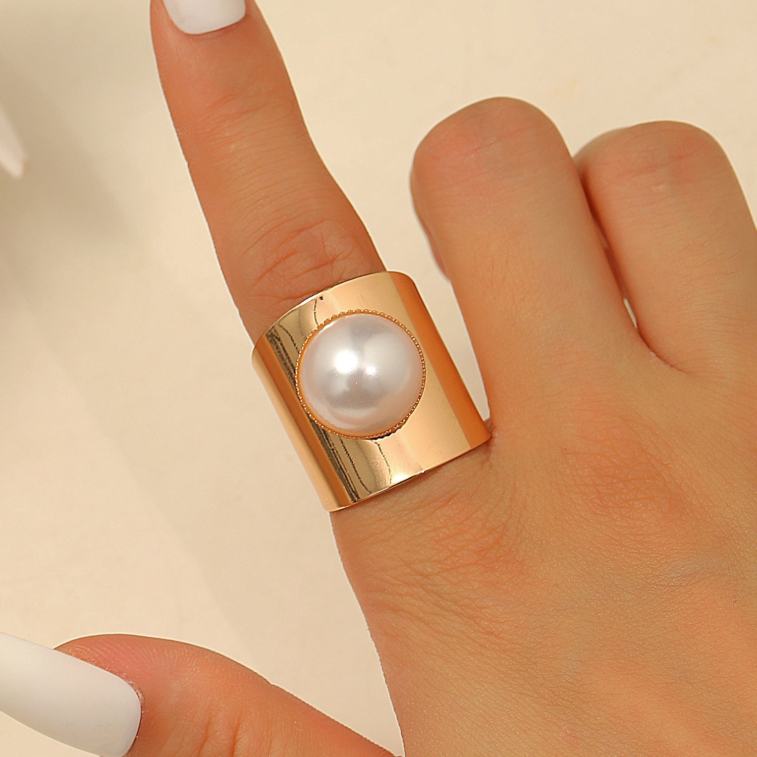 Anello irregolare da donna con linee geometriche in metallo con fiori e foglie all'ingrosso