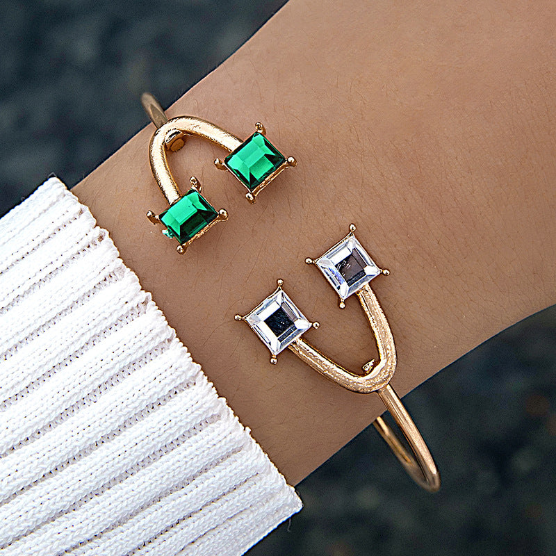 Wholesale Petal Pearl Open Bracelet ACC-BT-YongGe003