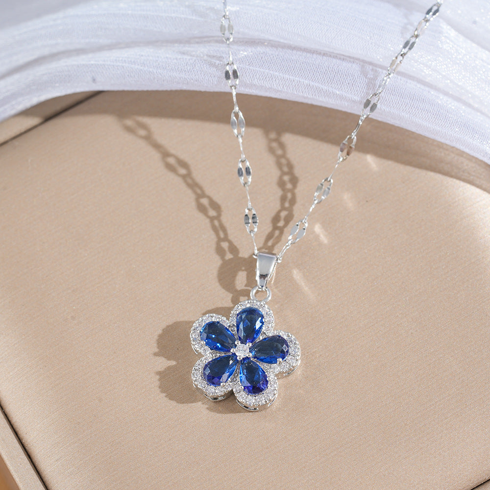 Wholesale Flower Pendant Necklace in Titanium Steel with Zircon,  Stylish Jewelry Accessory for Resale