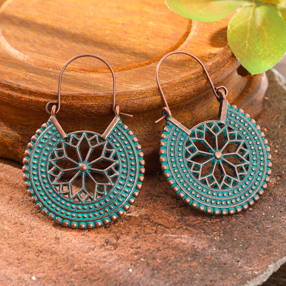 Wholesale Retro European and American Style Earrings for Women,  Bohemian Hollow Pattern Alloy Earrings,  Ethnic Holiday Style Personalized Accessories