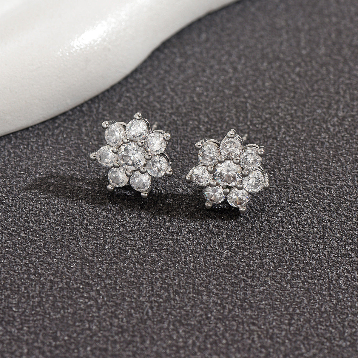 Wholesale Copper-plated gold flower zircon earrings