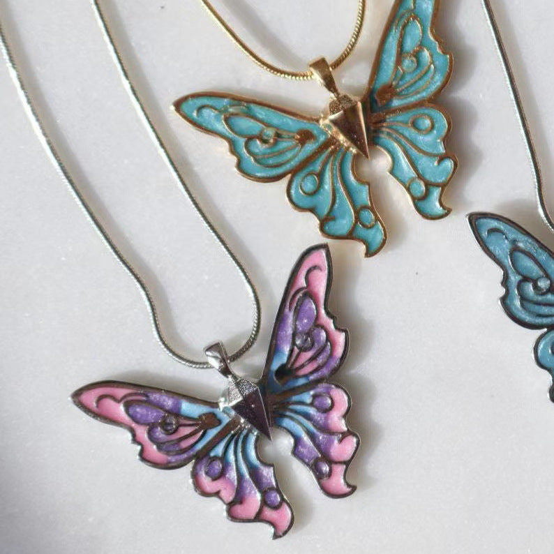 Wholesale  Colorful Distinctive Butterfly Pendant  Necklace