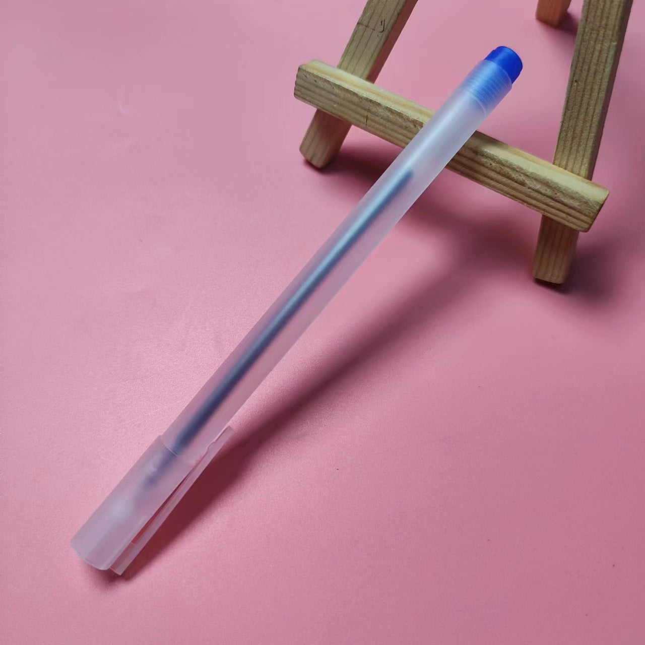 Wholesale creative transparent frosted Rod pen black red blue three-color optional office stationery sign pen