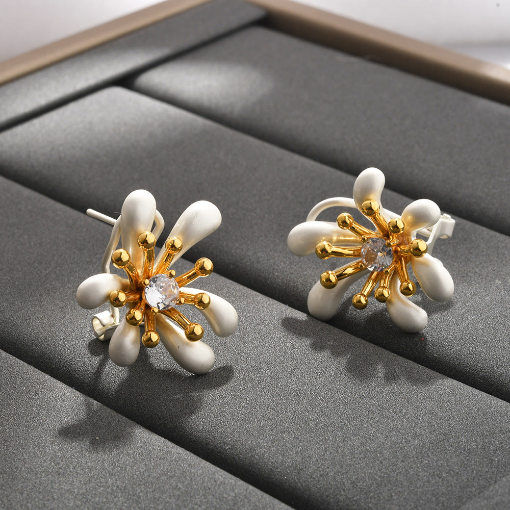 Wholesale  cute flower personality simple earrings