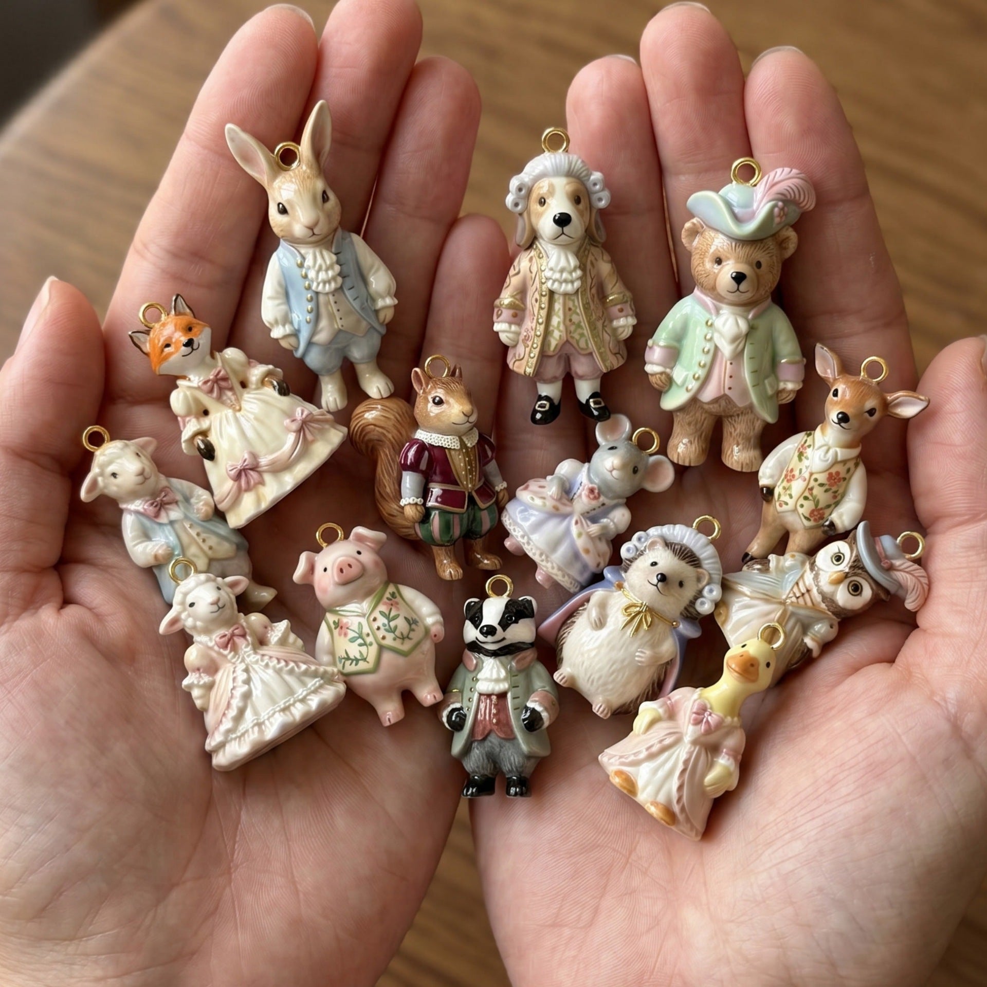 Wholesale 18K Gold Tone Copper Cartoon Rabbit Pendant Charm For DIY Jewelry Making Fashion Accessory