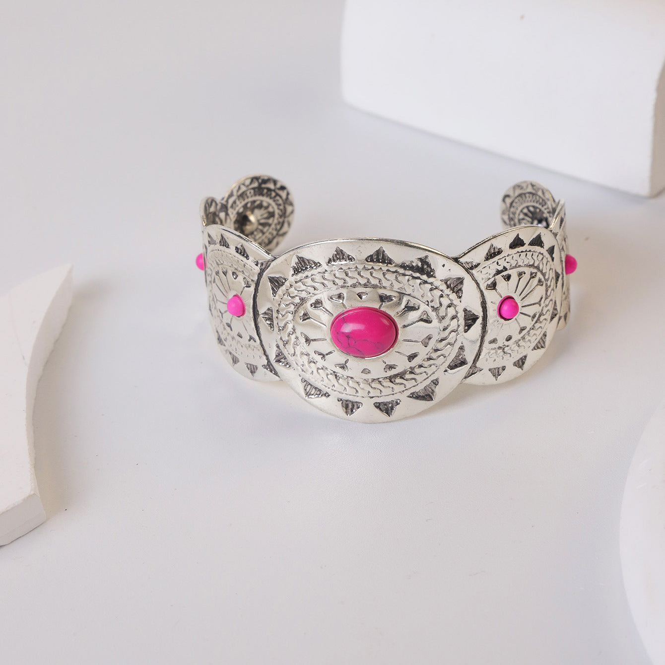 Wholesale Silver Tone Turquoise Inlay Vintage Open Adjustable Bracelet Women Fashion Jewelry Accessory