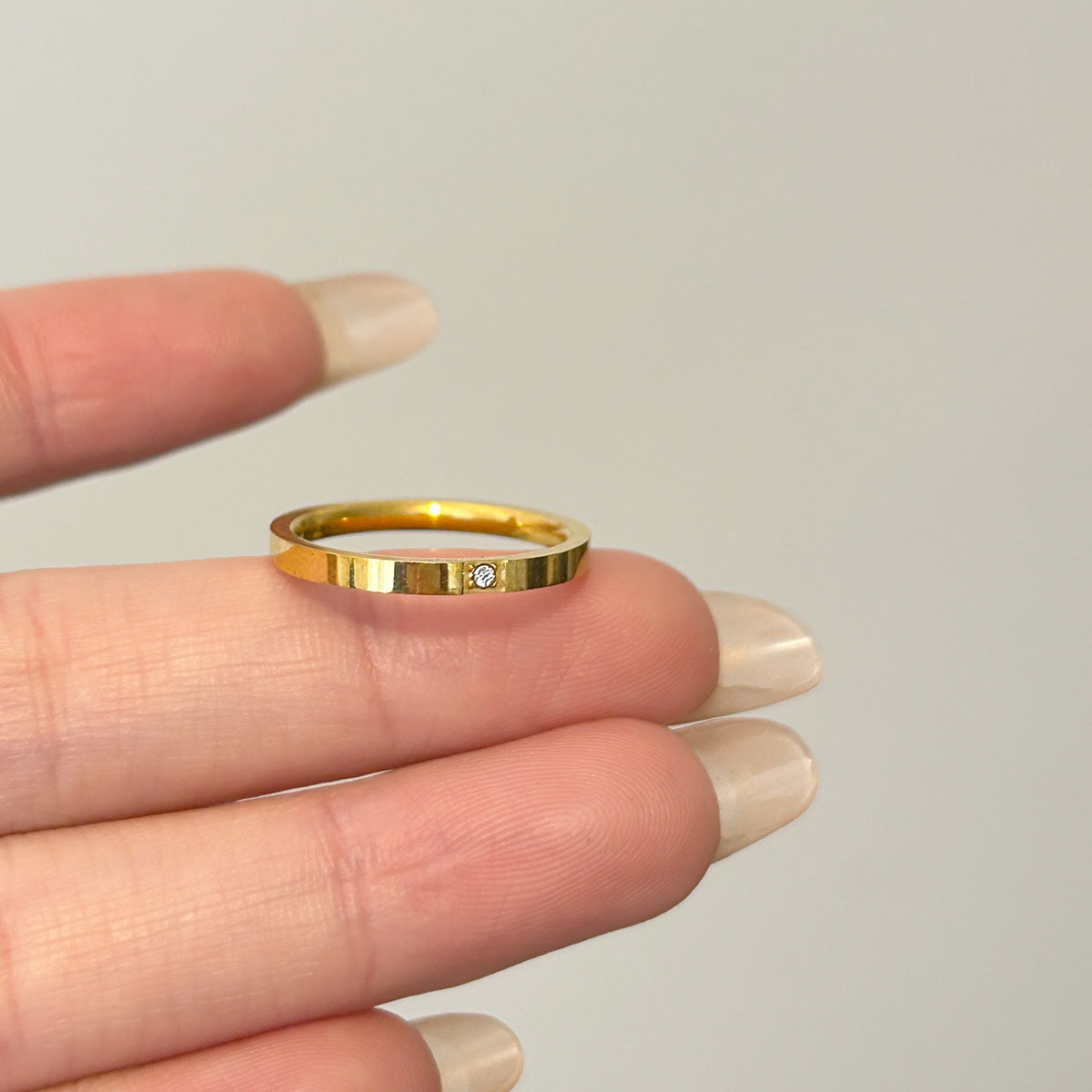 Wholesale Gold Pigment Ring Simple Single Diamond Ring