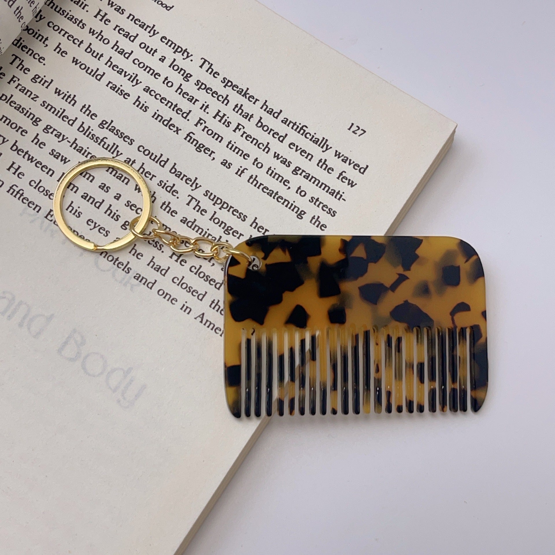 Wholesale  Leopard Print Keychain Comb Bag Pendant DIY Keychains