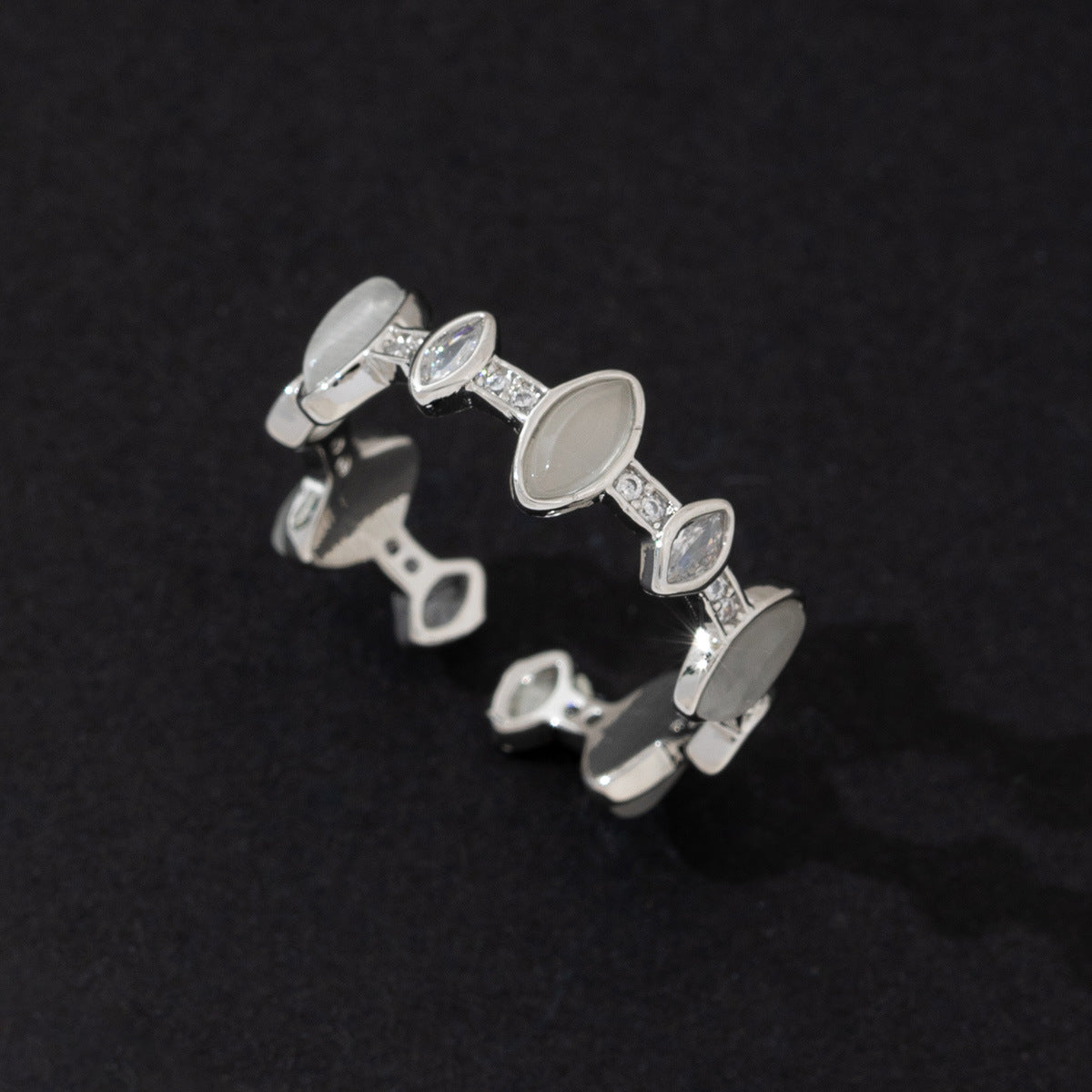 Wholesale Starry Zircon Ring Korean Fashion Cat Eye Couple Adjustable Ring Copper Jewelry Accessory For Boutique Resale