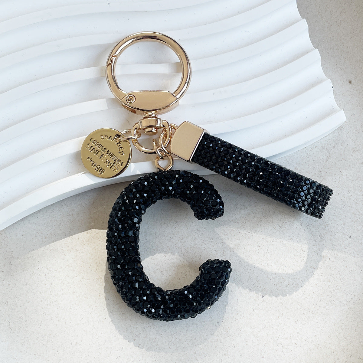 Wholesale Chic Rhinestone Letter Keychain Metal Electroplating Fashion Accessory Bag Charm Car Key