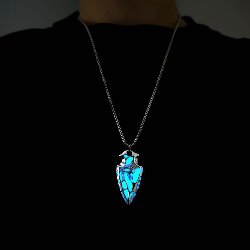 Wholesale Titanium steel chain vintage Viking triangle luminous shield Eye of Horus men' s pendant
