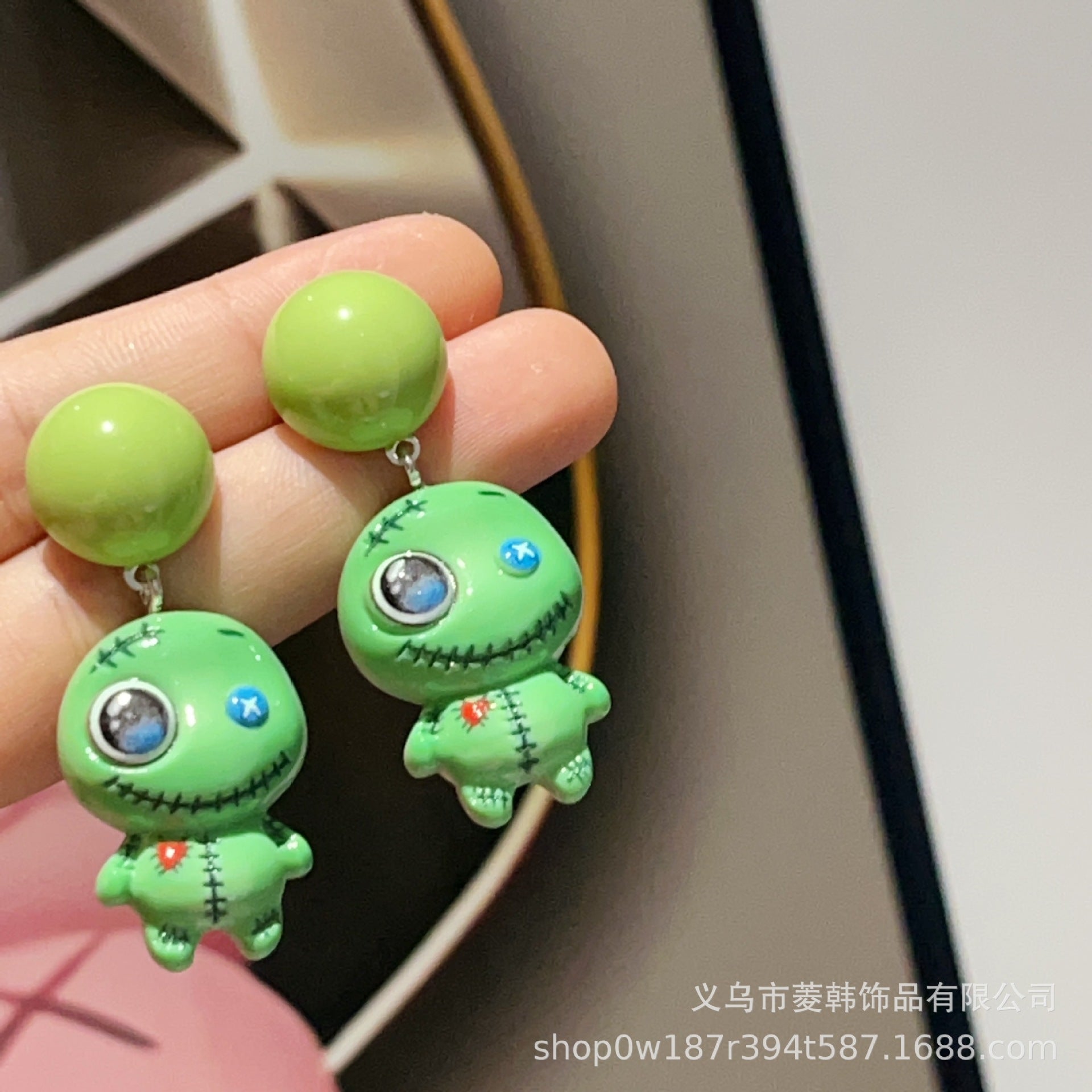 Wholesale Cute cartoon  green earrings