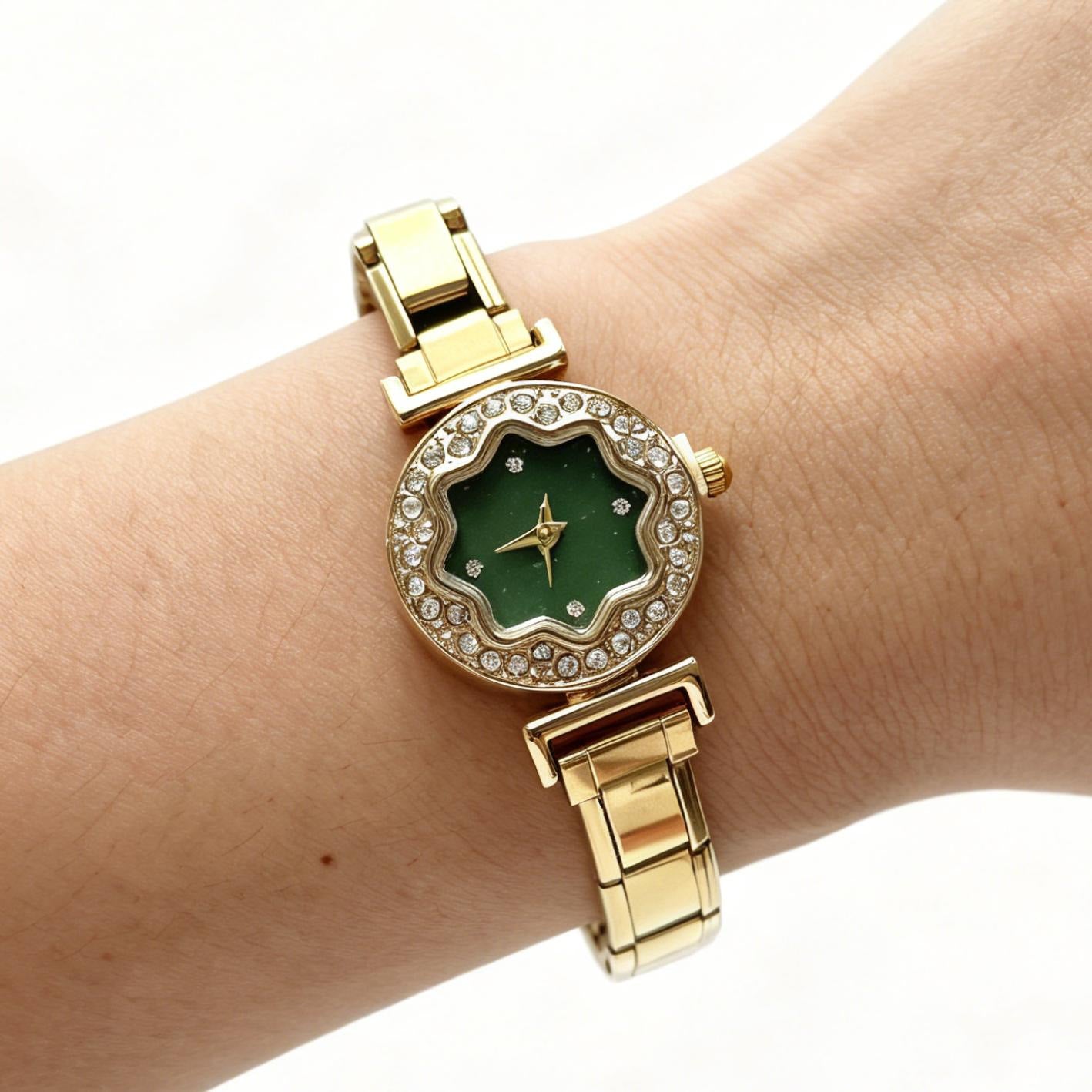 Wholesale Stainless Steel Modular Detachable Women' s Watch,  Flower Diamond Dial Quartz,  Fashion Accessory for Everyday Wear and Boutique Resale