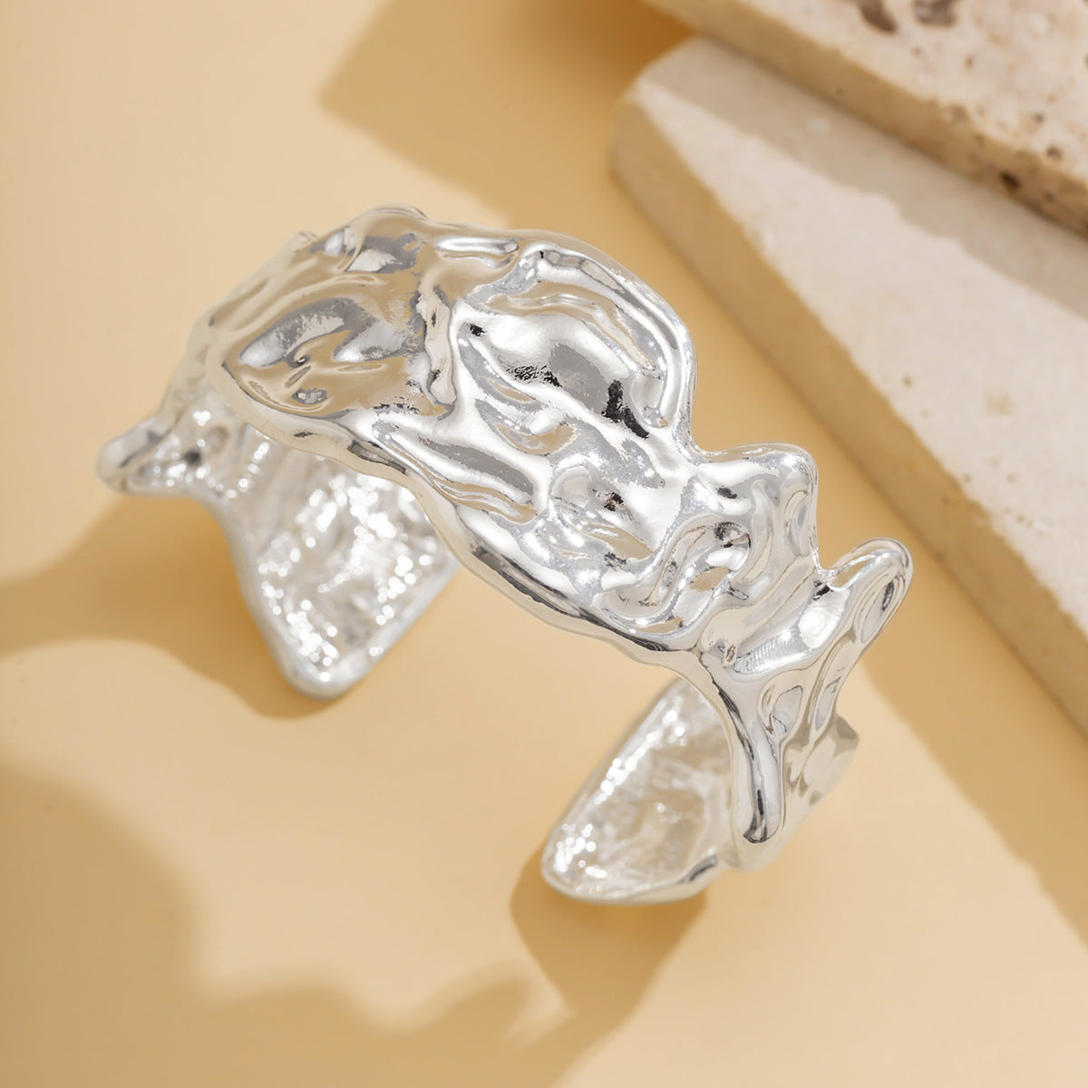 Wholesale Fashion Liquid Pleated Irregular Collar Choker Necklace ACC-NE-DN013