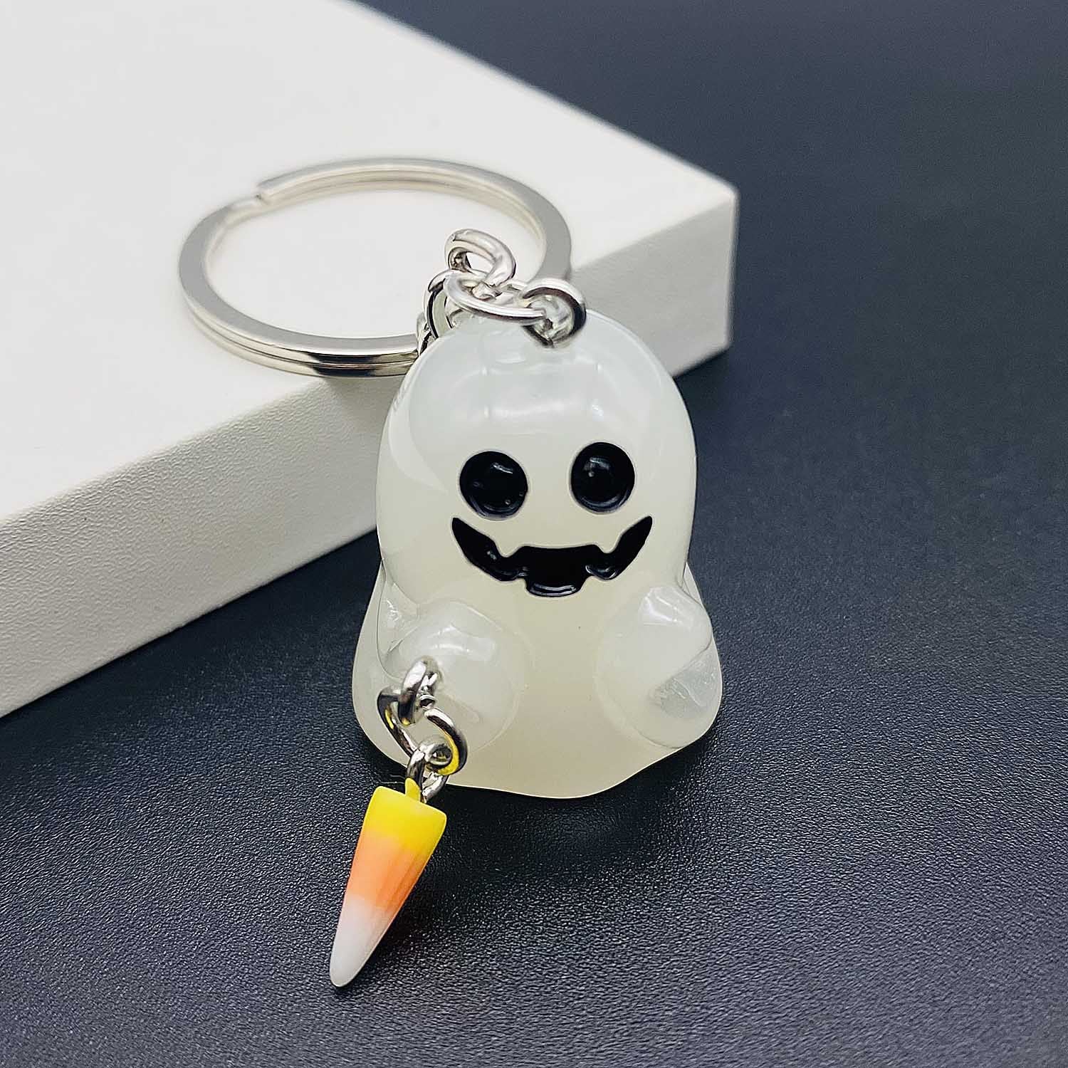 Wholesale Decorative  Ghost Resin Keychain Glow-in-the-Dark 3D Backpack Charm
