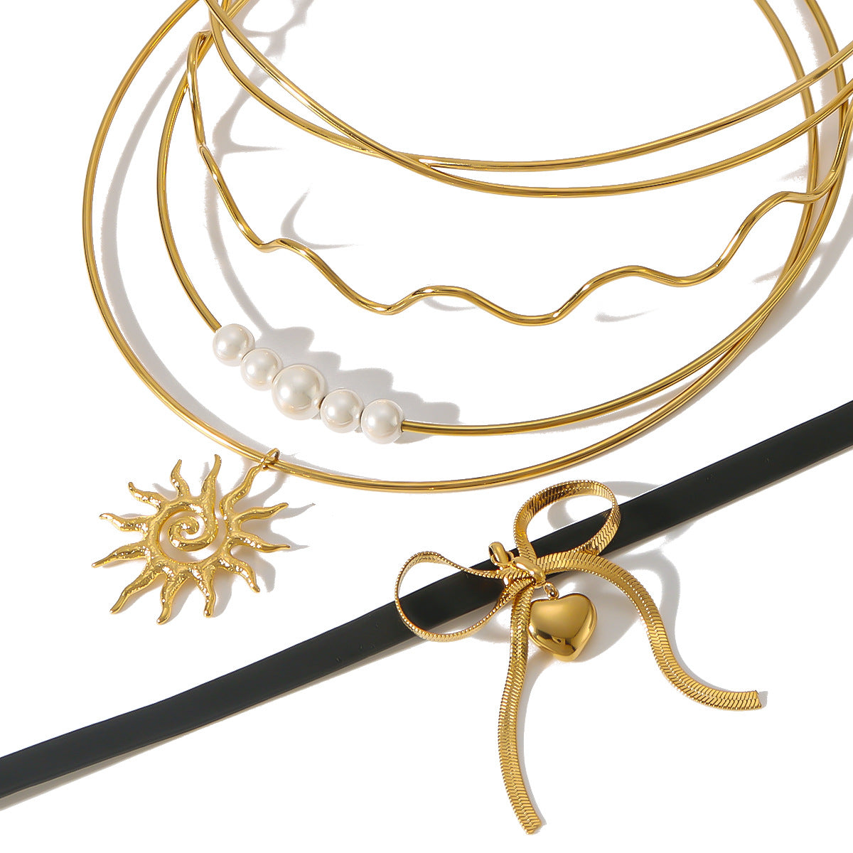 Wholesale  Stainless Steel Plated 18K Gold Collar Wavy Sunflower Bow Pearl Necklace
