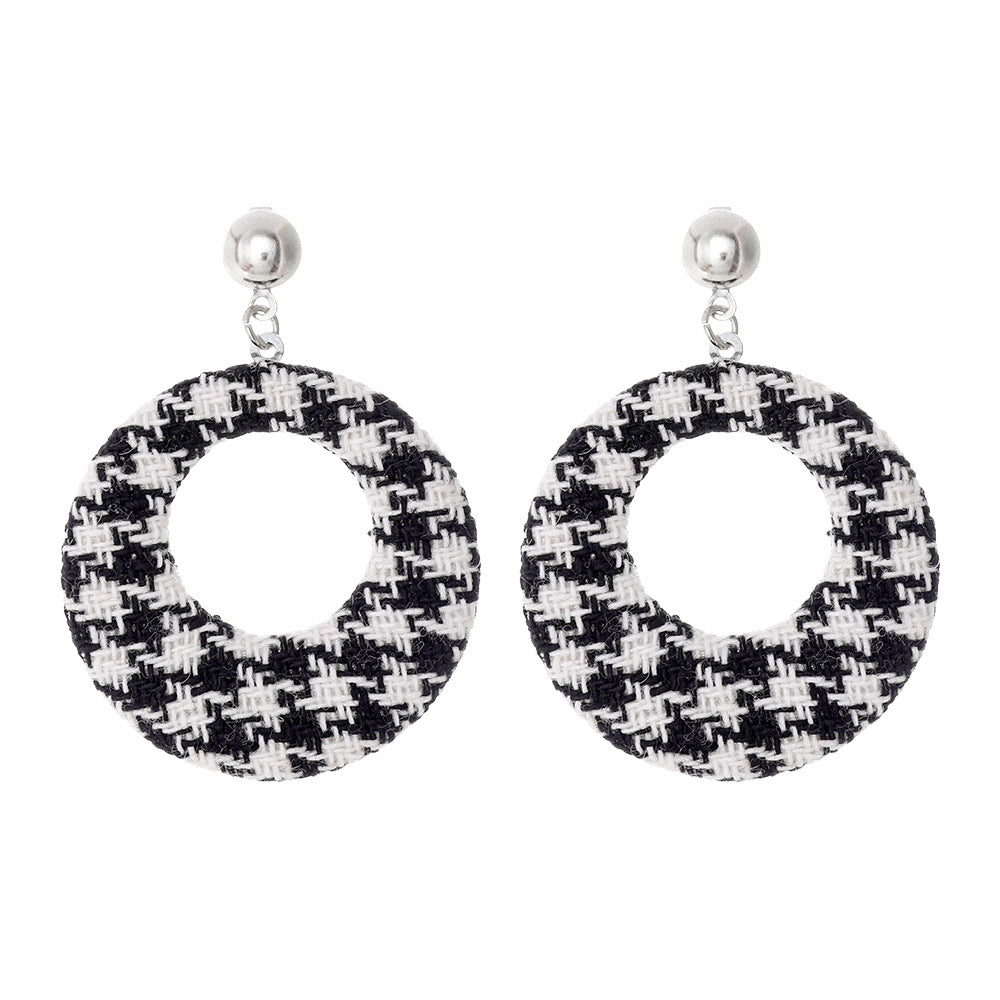 Wholesale Houndstooth Geometric Drop Earrings - Retro Fashion Accessory for Party Wear