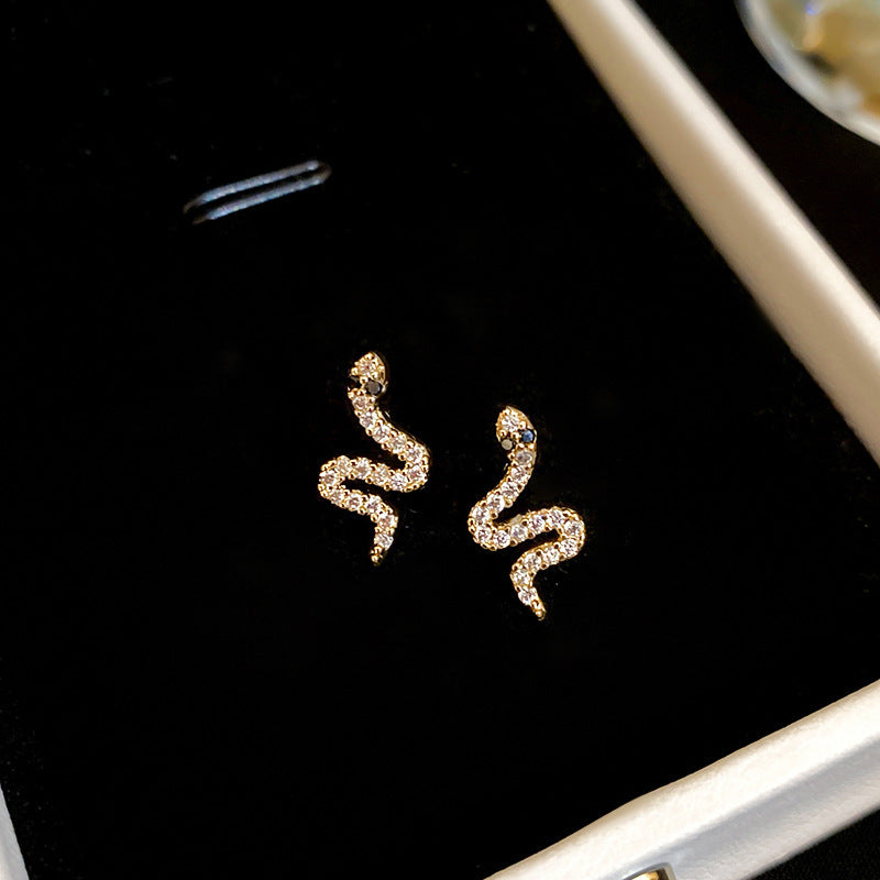 Wholesale Personality Exaggerated Oil Drop Diamond Small Snake Silver Earrings