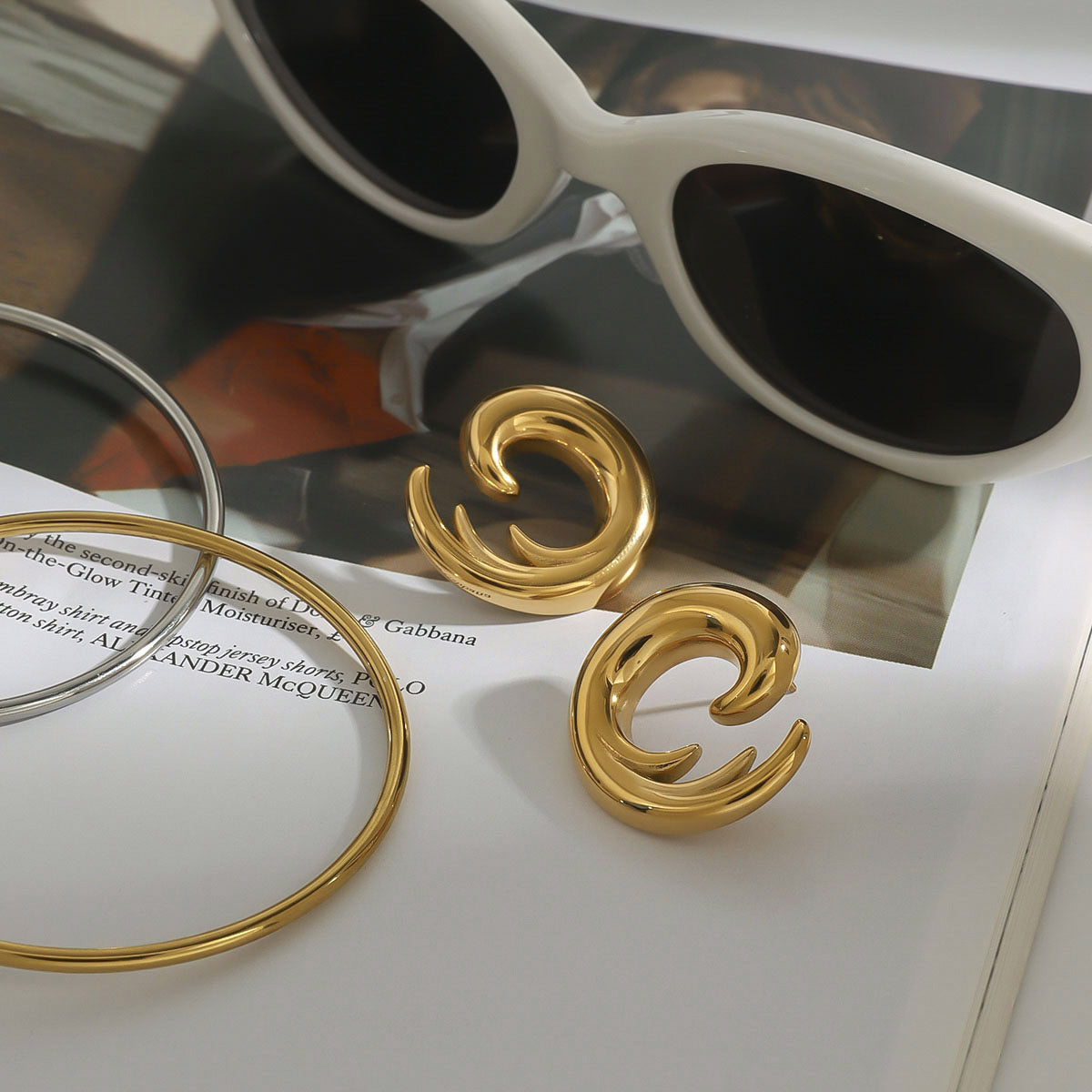 Wholesale light luxury  18k gold stainless steel earrings do not fade earrings