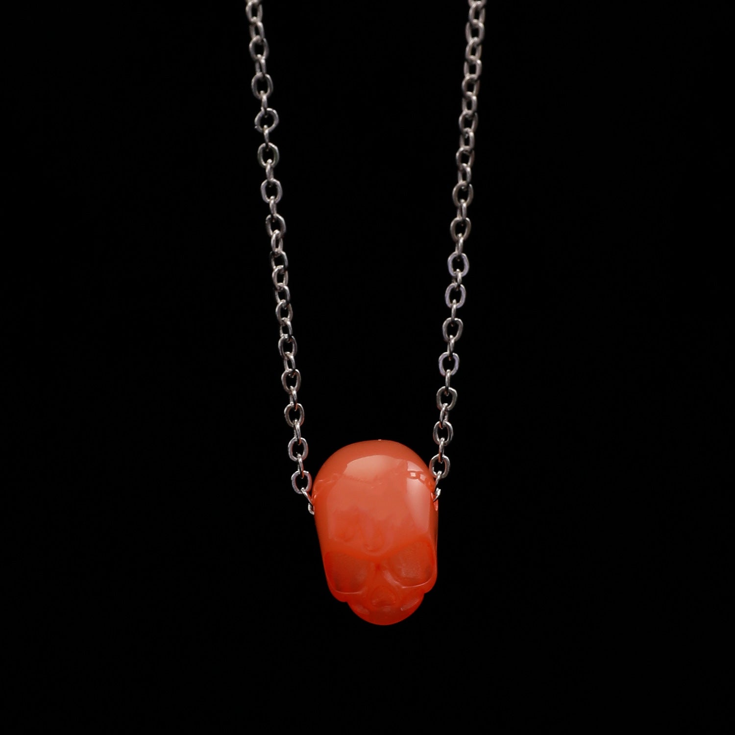 Wholesale Dark  Skull Pendant Necklace,  Chic Jewelry Accessory for Gift Boutique Resale