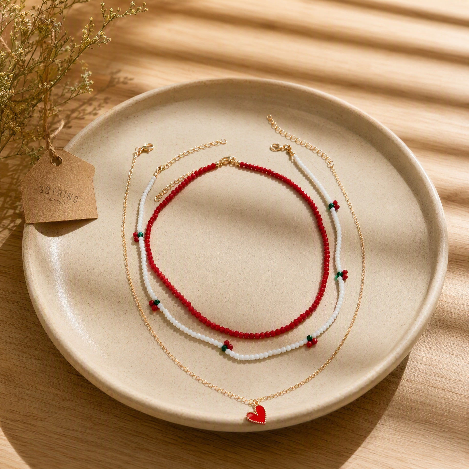 Wholesale Sweet Cool Multi Layer Beaded Red Heart Pendant Necklace Fashion Jewelry Accessory For Gift And Boutique Resale