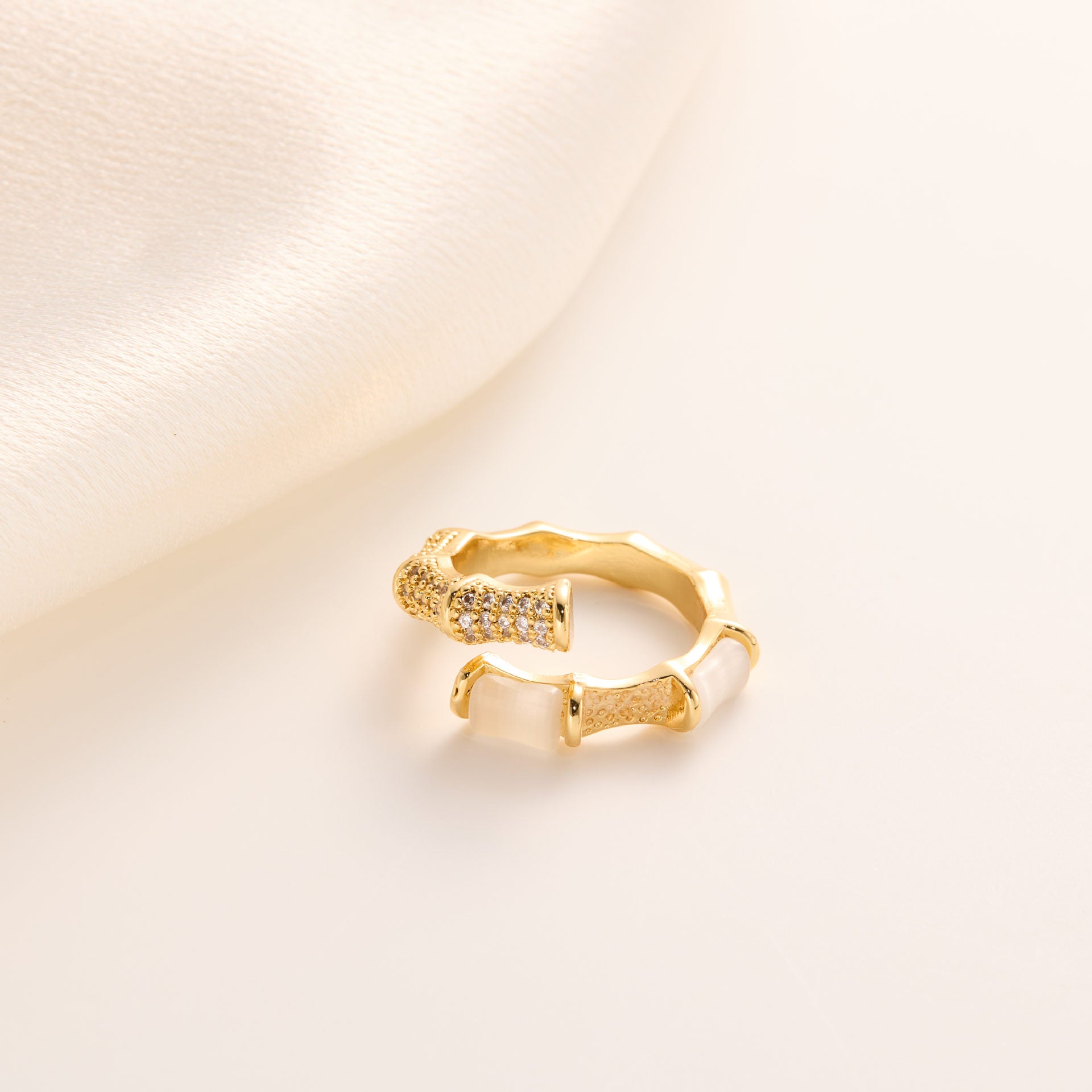 Wholesale Copper Micro-diamond Exquisite Shiny Light Luxury Open Rings ACC-RS-XuHao002