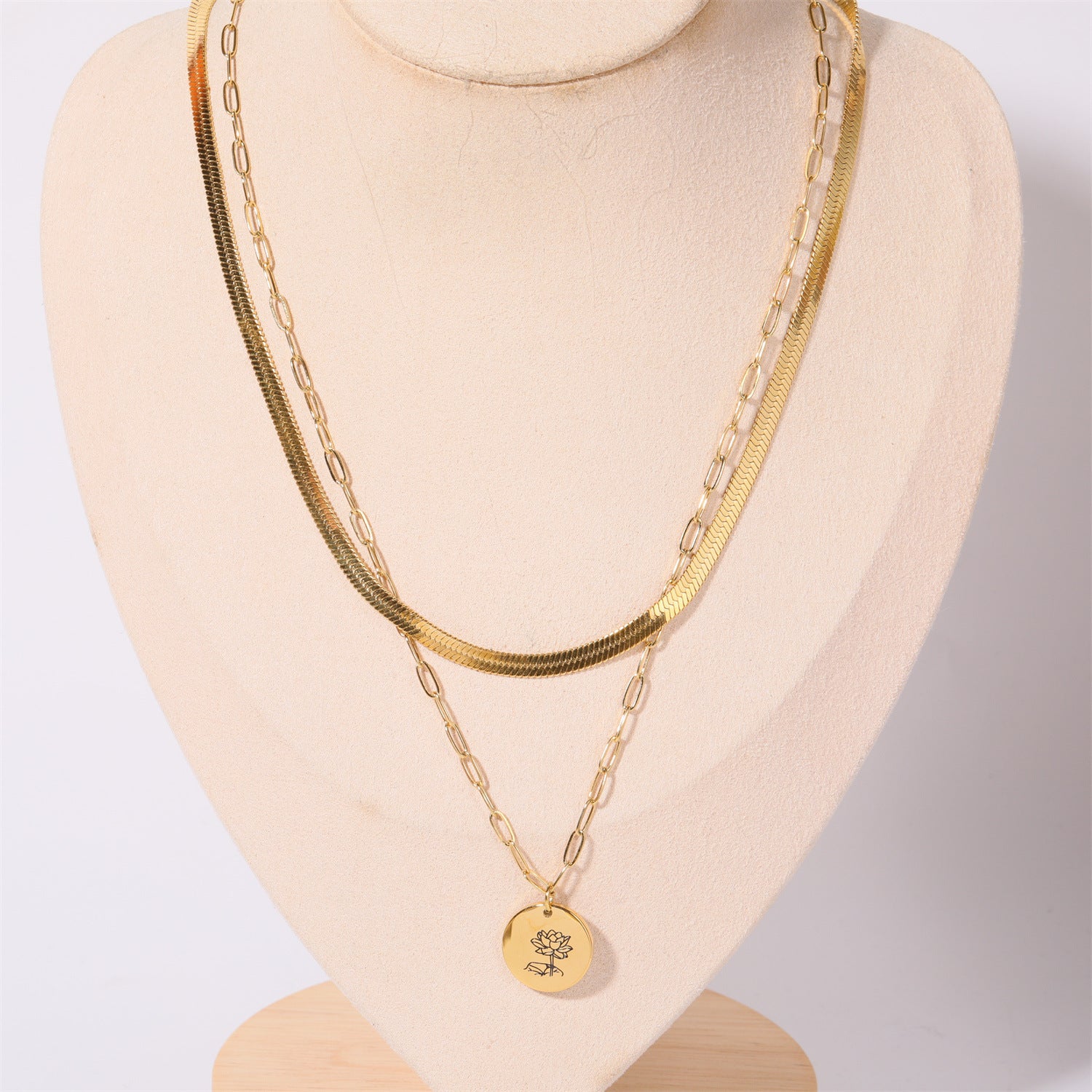 Wholesale Titanium steel 18K gold plated  double-layer December flower necklace
