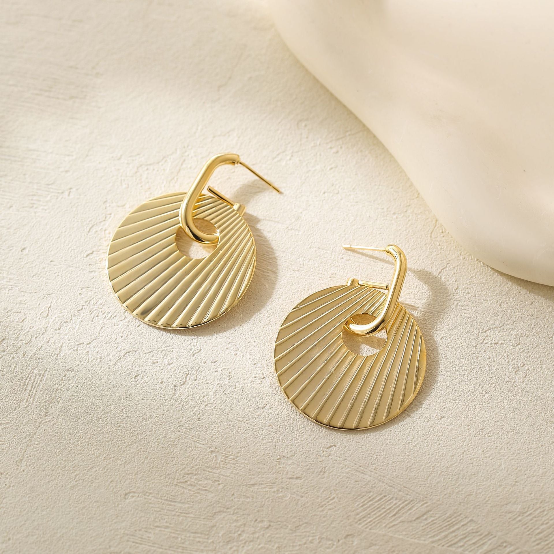 Wholesale Exaggerated Round Earrings