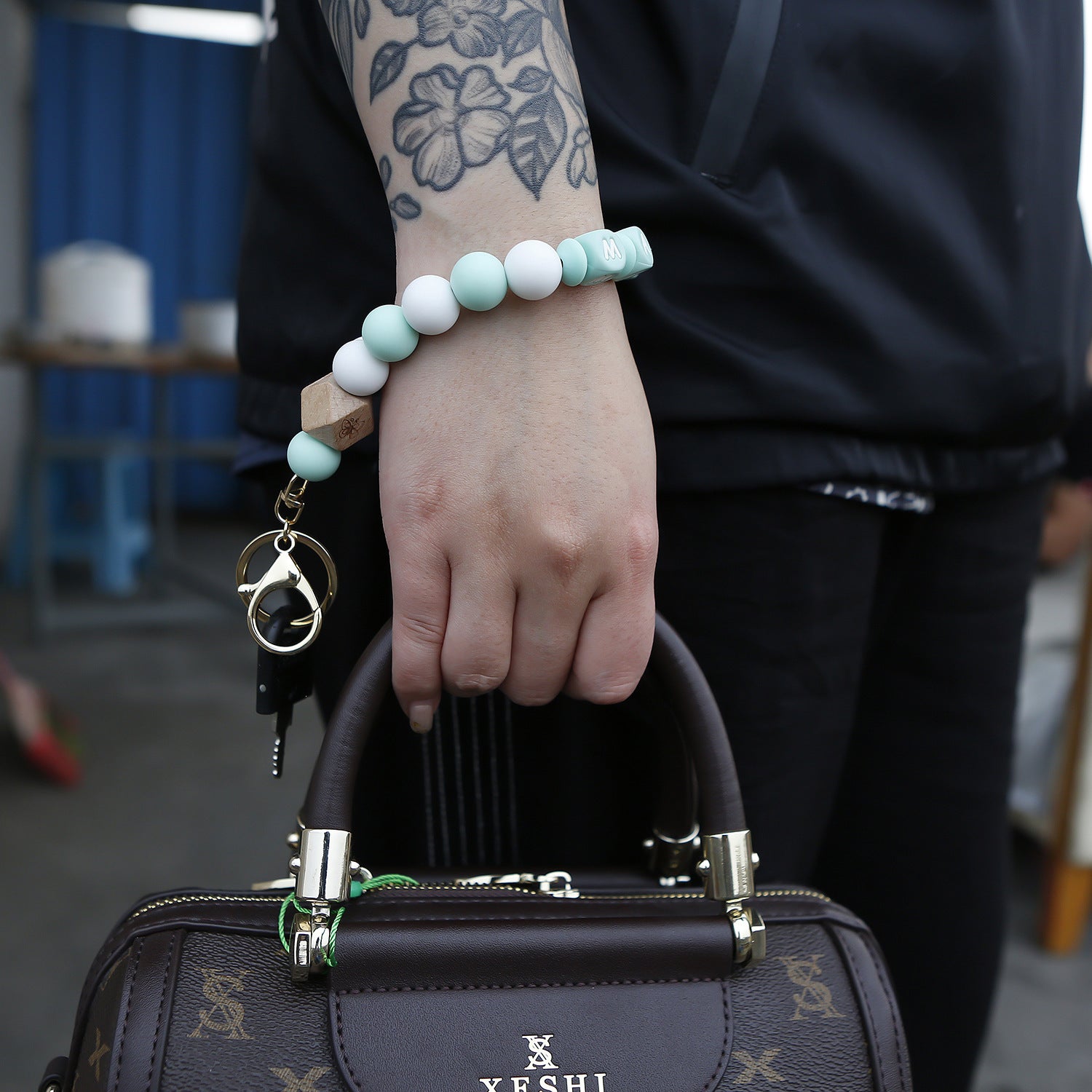 Wholesale MAMA Silicone Bracelet Keychain Butterfly Wooden Beads Beaded Mother's Day Keychain Wristlet Keychain ACC-KC-Jinz002