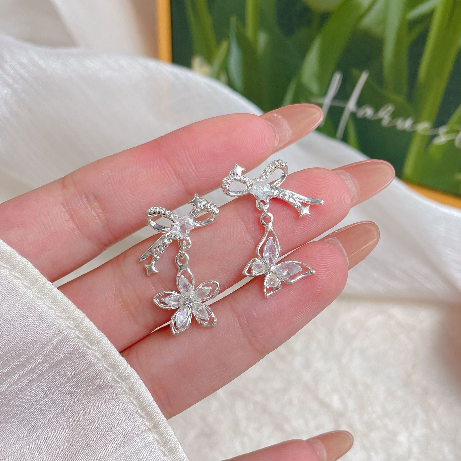 Wholesale Zircon Bow Heart Earrings