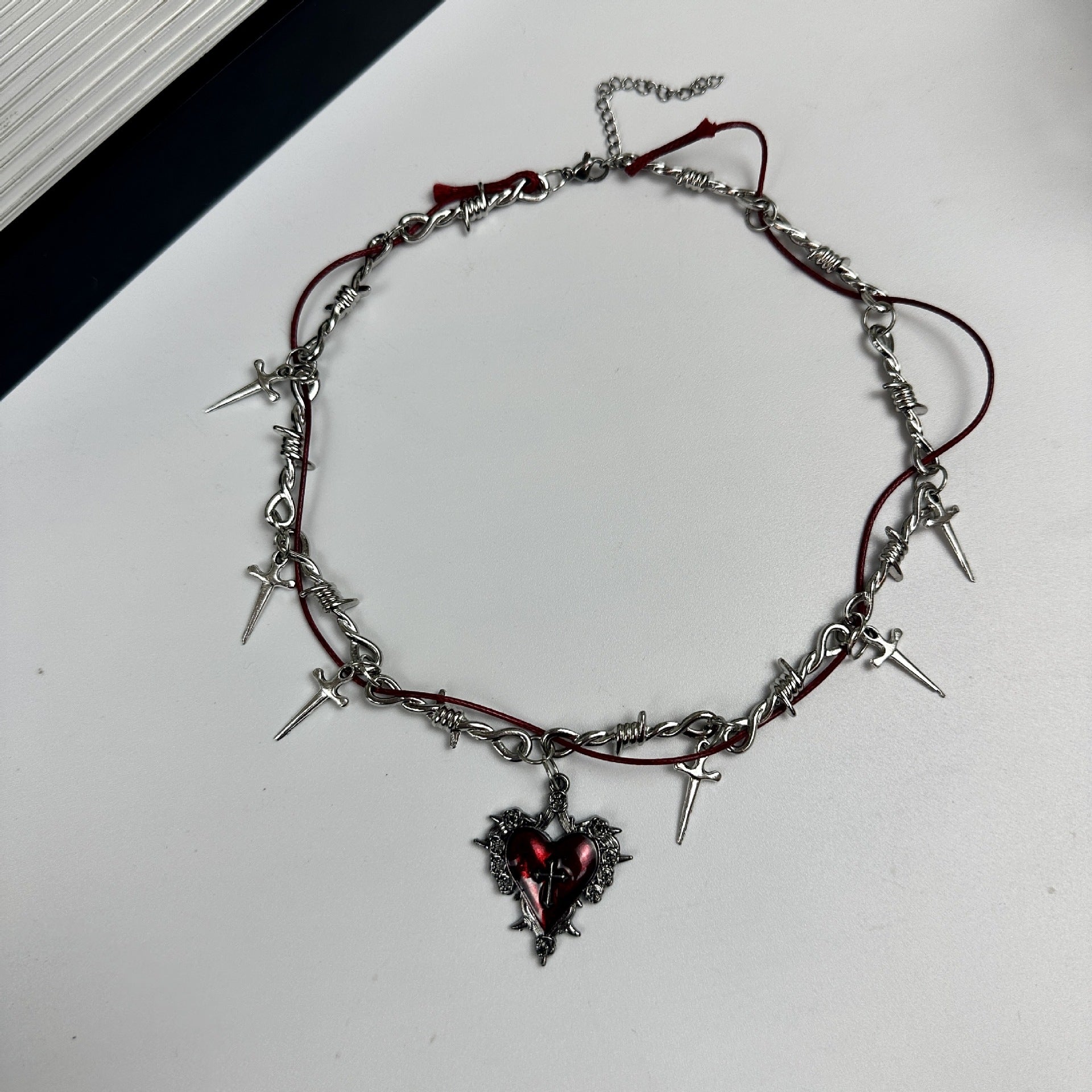 Wholesale  Thorns Bloodlike Love Necklace Gothic Thorns Rose Decorative Necklaces