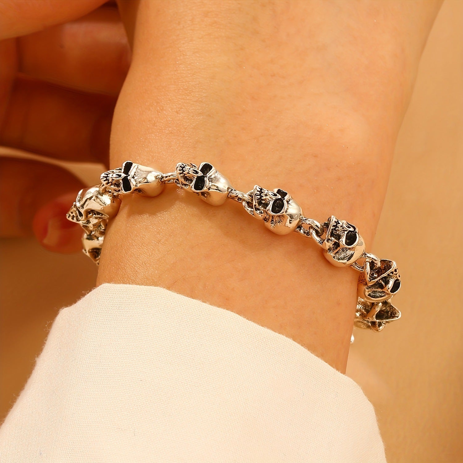 Wholesale Gothic Skull Bracelet Ancient Silver Unisex Fashion Jewelry Accessory