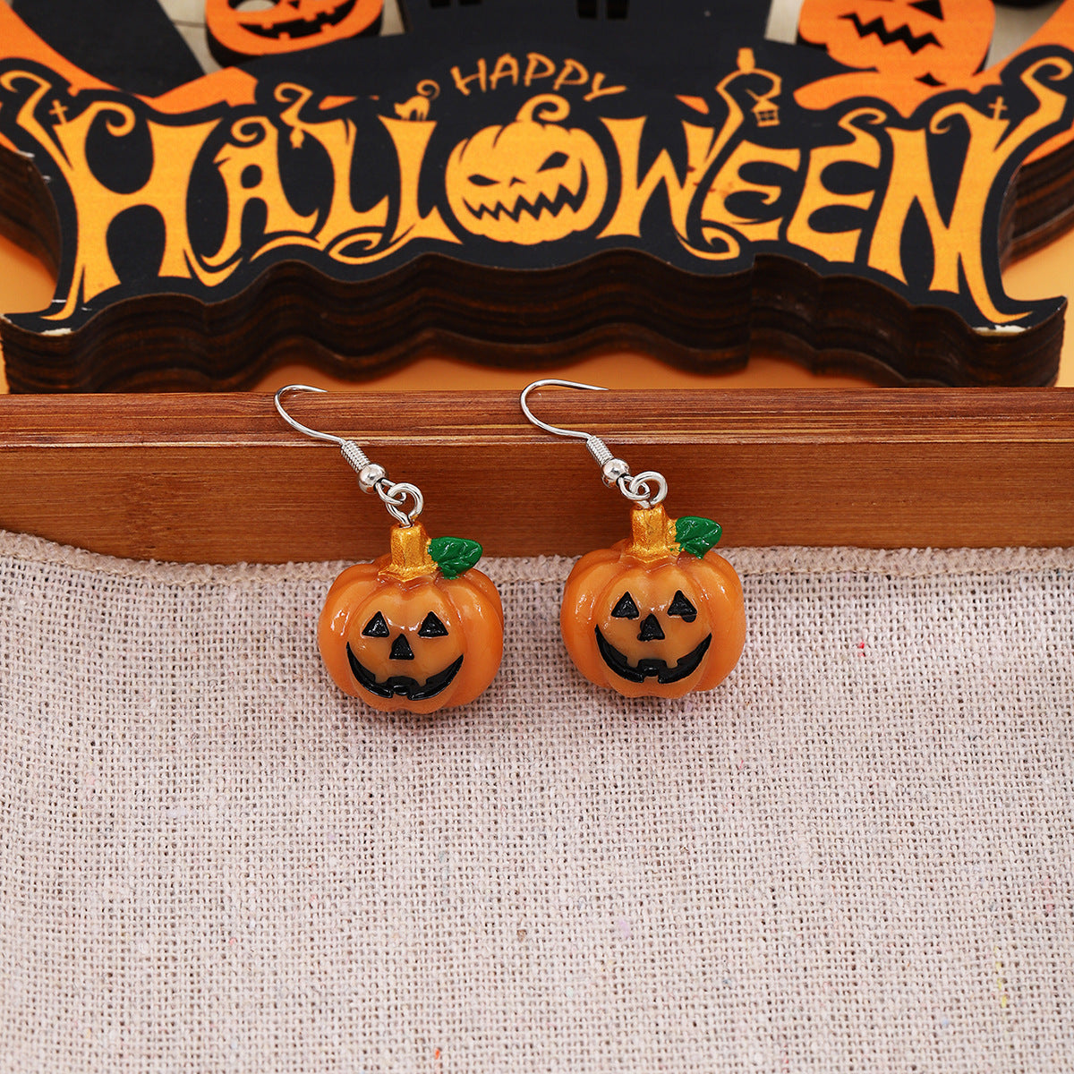 Wholesale  fun cartoon pumpkin ghost resin earrings