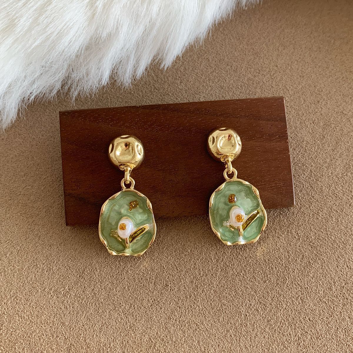 Wholesale oil painting pearl Monet garden earrings silver needle exquisite  design sense of medieval earrings