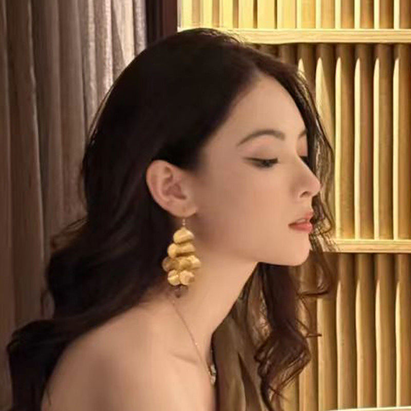 Wholesale Vintage Gold Hollow Petal Tassel Earrings - Trendy Jewelry Accessory for Everyday Wear
