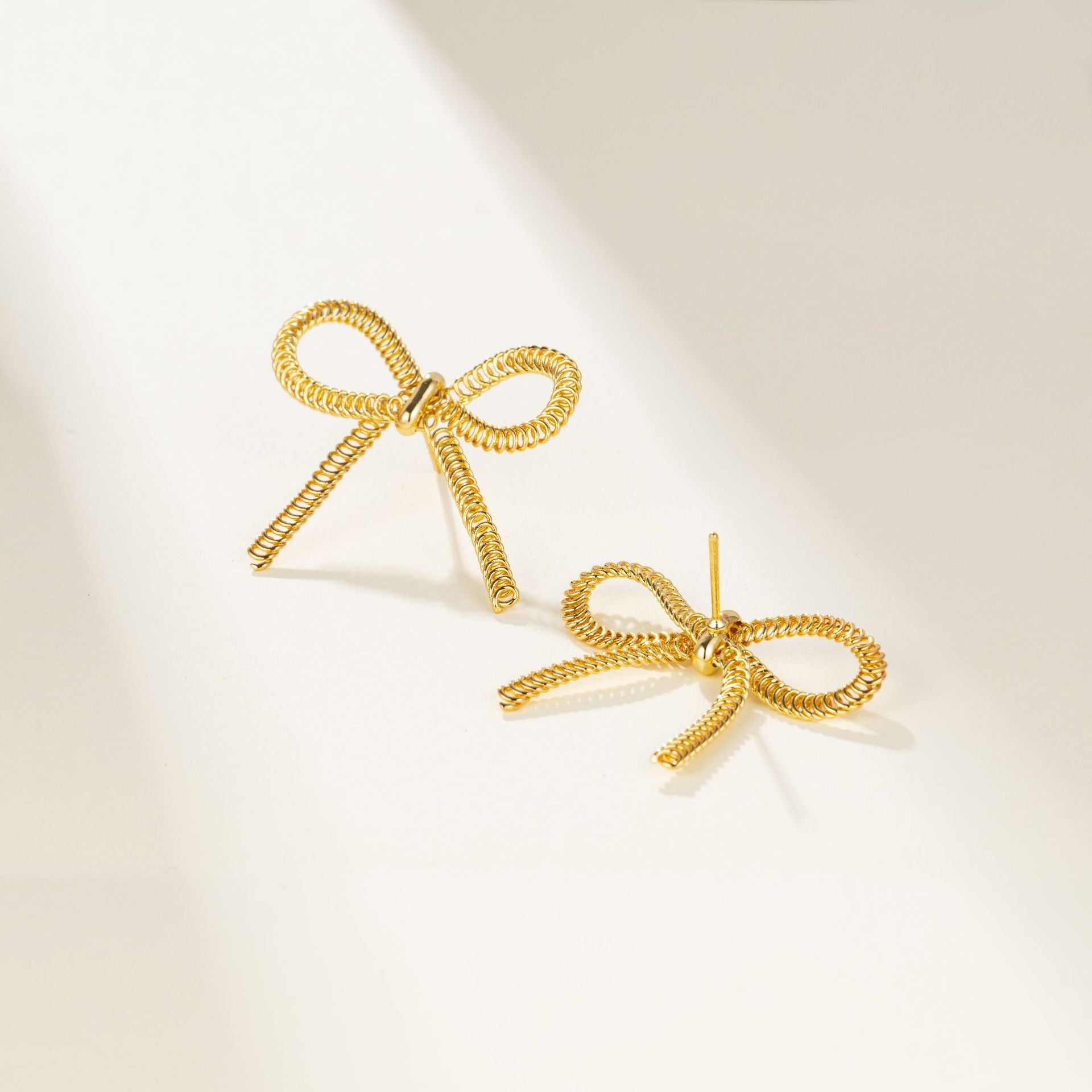 Wholesale 18K gold plated earrings  bow earrings
