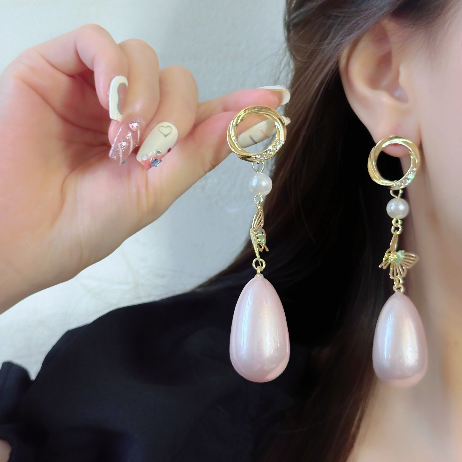 Wholesale Light Luxury Vintage Flower Earrings