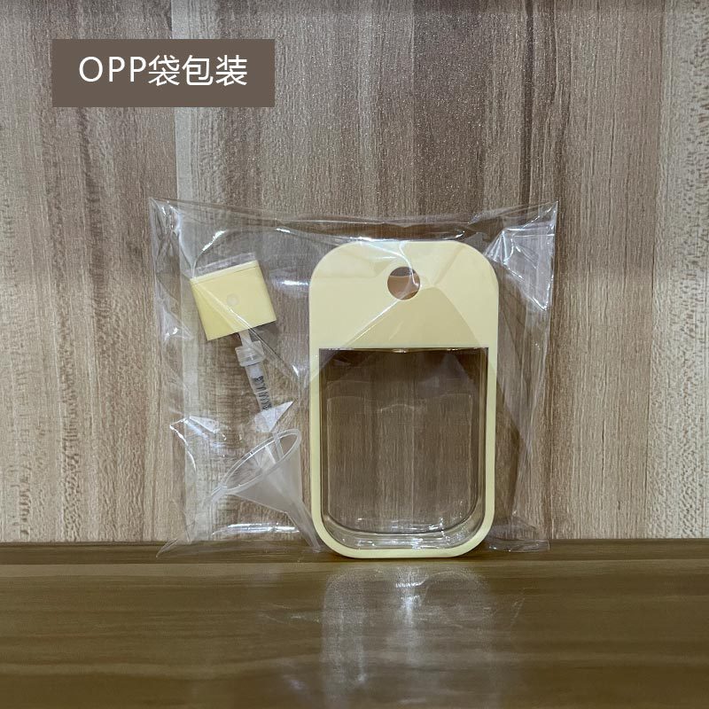 Wholesale Transparent 45ml Card Spray Bottle Keychains
