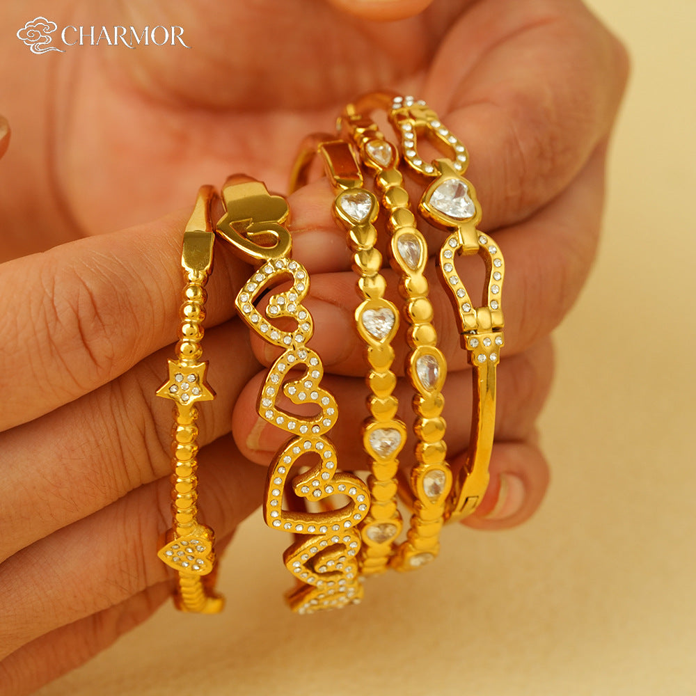 Wholesale Instagram Style Retro Stainless Steel Gold Heart Bracelet