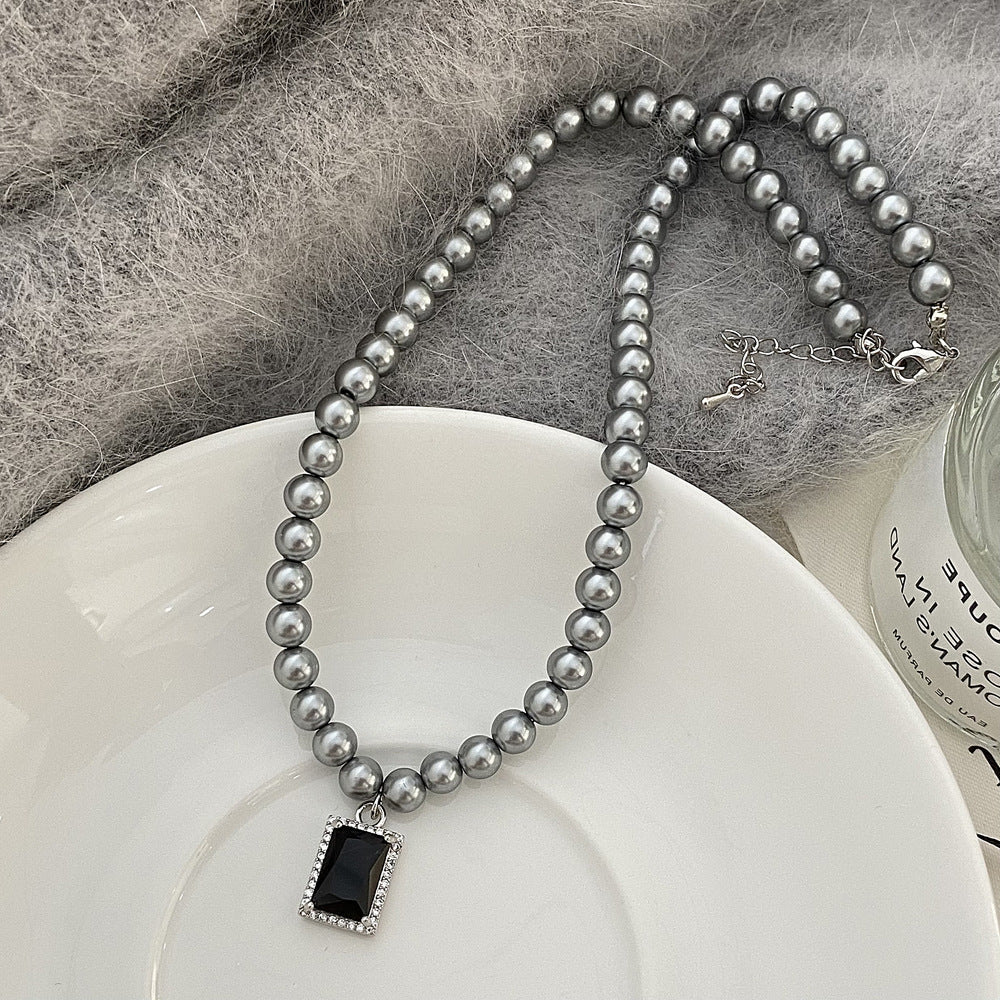 Wholesale  pearl necklace jewelry  light luxury light luxury niche design necklace