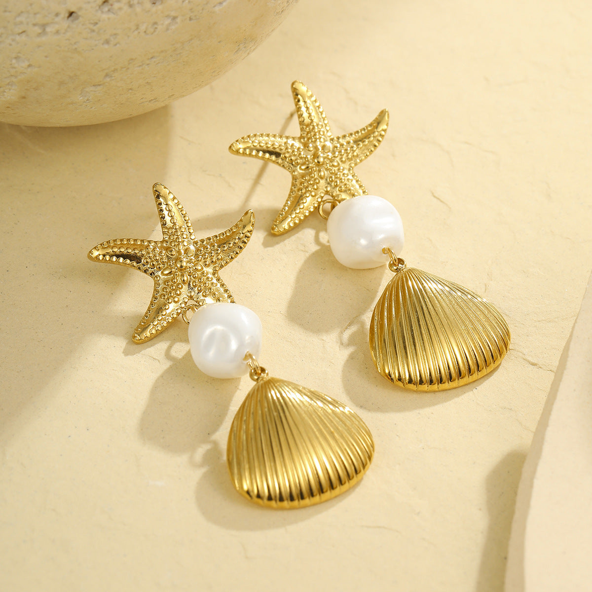 Wholesale Stainless steel starfish pendant earrings fashion metal beach wind earrings